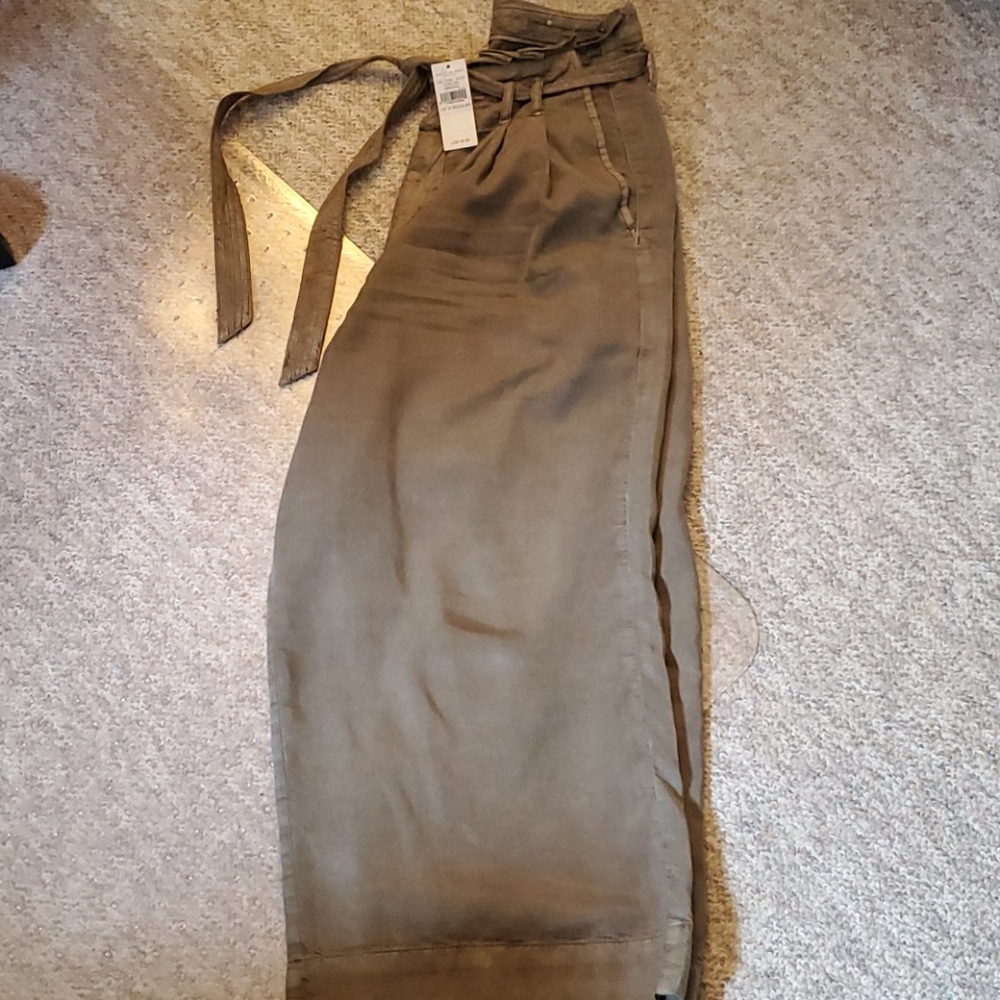 AE High Ruffle Waist Wide Leg Crop Pants